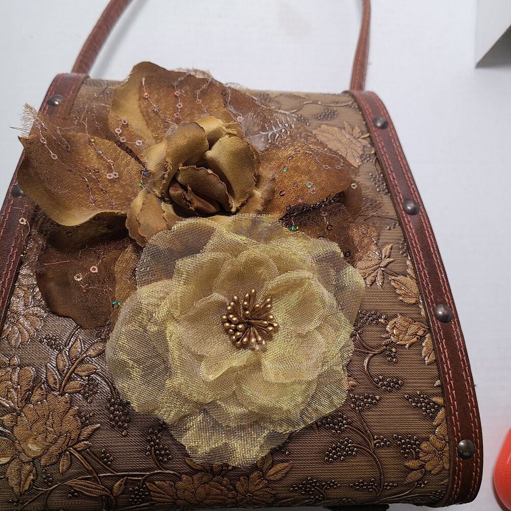Vintage Women's Handcrafted Lined Wood Bag with Floral 3D Applique